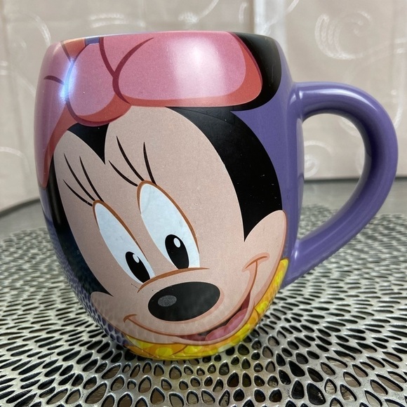 Disney Theme Parks Minnie Mouse Mug - Picture 1 of 8